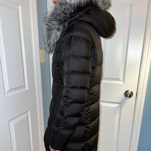 Beautiful North Face Women’s Jacket/ Perfect for the upcoming season!